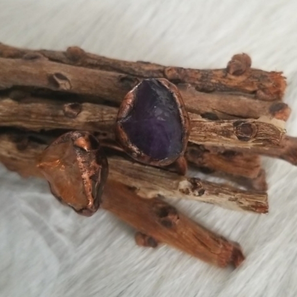 Raw Crystal Copper Ring - Picture 8 of 15